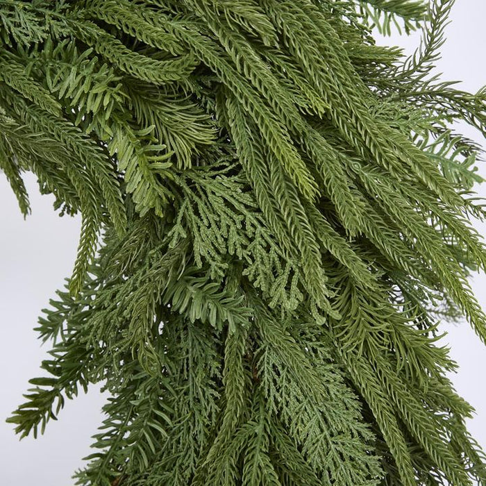 Cypress Wreath Mixed Green 91cm