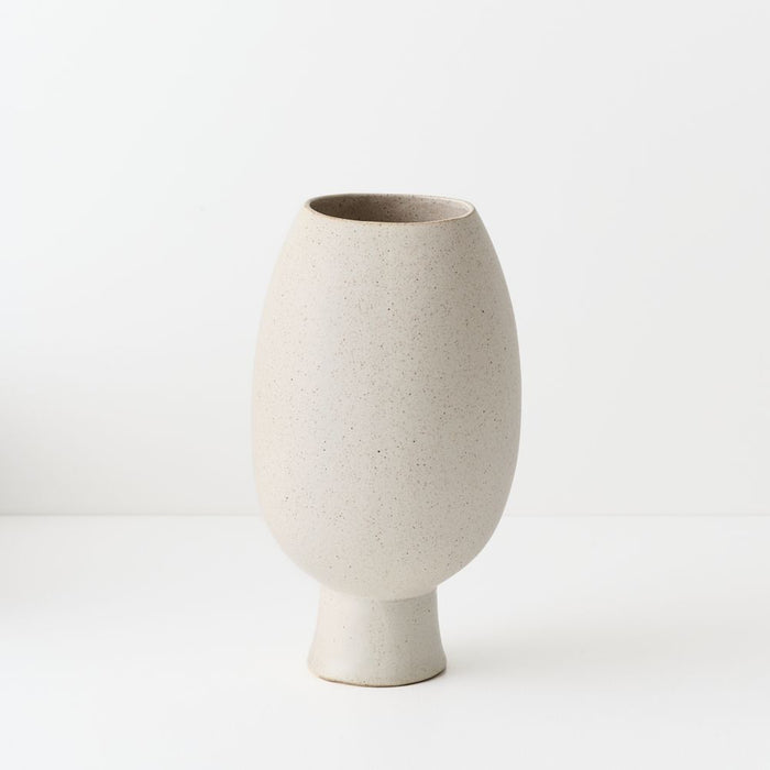 Freja Vase 32cm Sand - FLORA DESIGNS